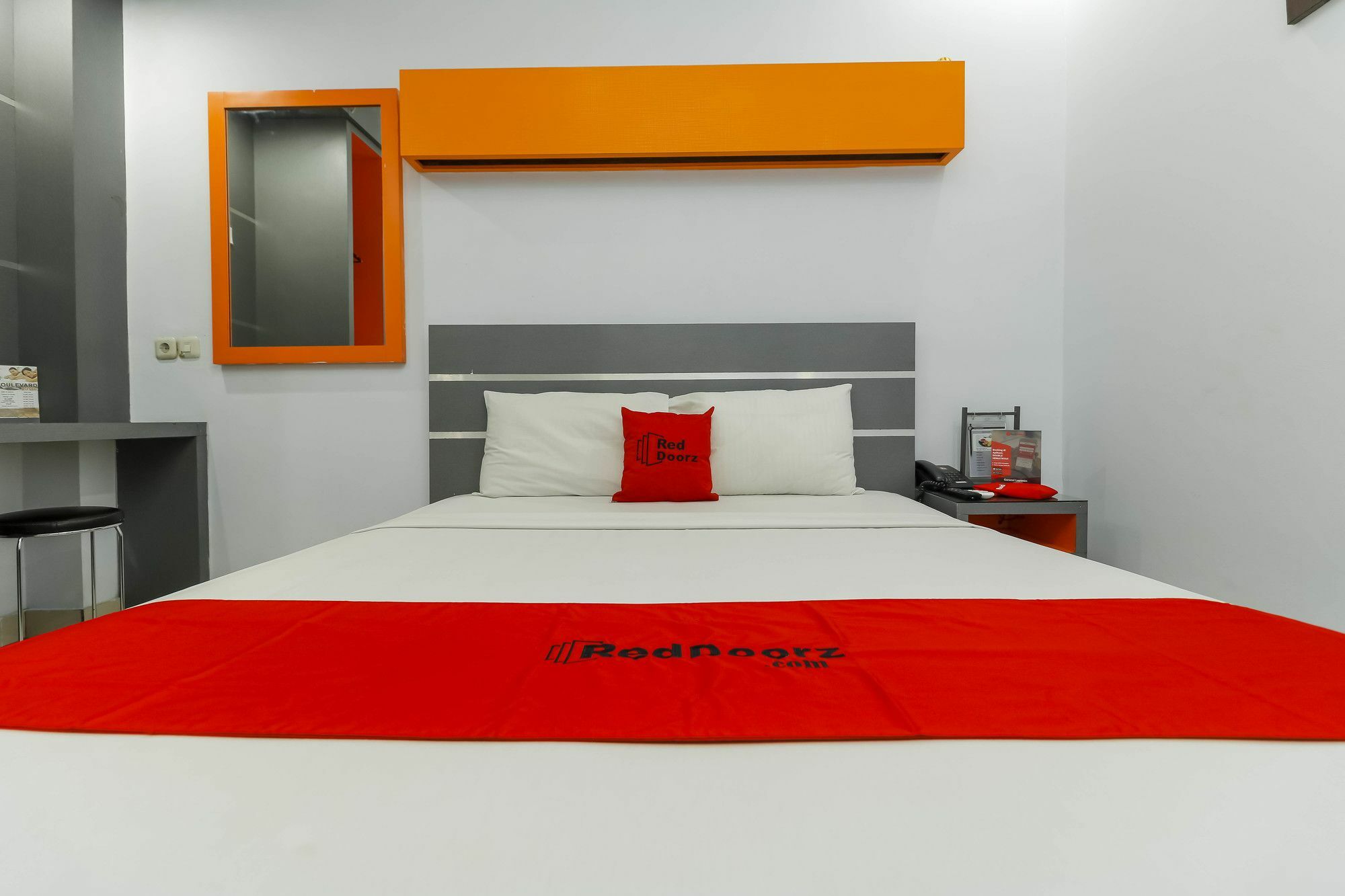 Hotel Reddoorz Near Manado Town Square Zewnętrze zdjęcie