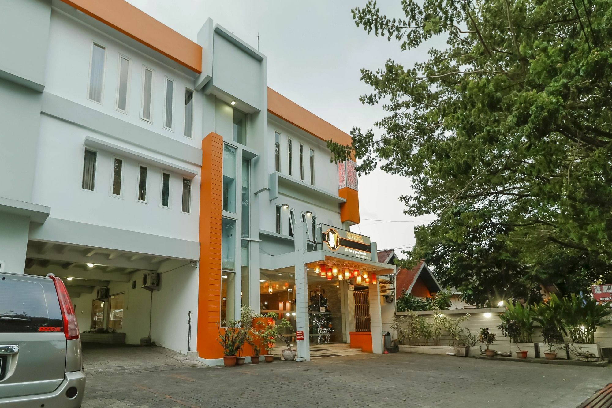 Hotel Reddoorz Near Manado Town Square Zewnętrze zdjęcie